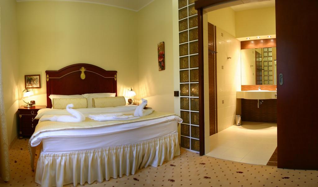 Dwor Debowiec I Room photo